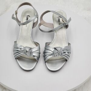 Silver Women's Sandals by Fioni Night 6 1/2 US Women